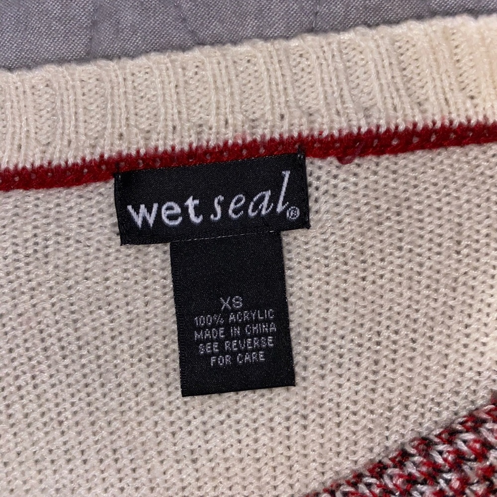 Sweater - Picture 2 of 2